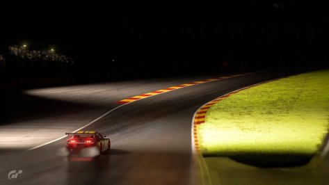 Eau Rouge rain night.jpg