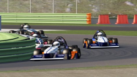 Screenshot_madformulateam_mft01_evo_ks_vallelunga_6-5-122-9-30-11.jpg