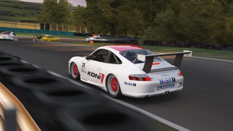 Screenshot_porsche_996_cup_2004_cadwell_park_18-3-123-15-4-29.jpg