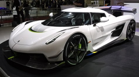 1200px-Koenigsegg_Jesko_Genf_2019_1Y7A5546.jpg