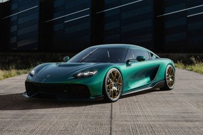 koenigsegg-gemera-2025-front-quarter-static.jpg