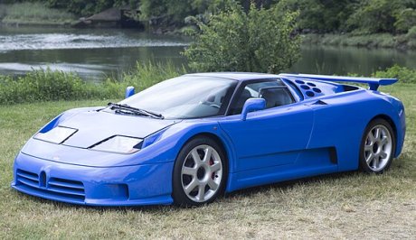 1995_Bugatti_EB110SS_in_Blu_Bugatti,_front_left_(Greenwich).jpg