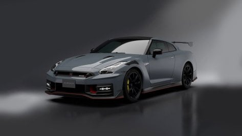 2024-Nissan-GT-R-Nismo-001-1080.jpg