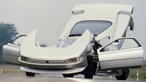 peugeot_oxia_concept_static_open.jpg