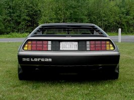 delorean-2.jpg