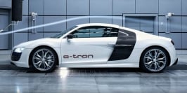 audi-r8-etron-e-tron-white-002-960x480.jpg