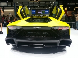 Lamborghini-Aventador-LP720-4-50-Anniversario-Edition-rear_8214.jpg