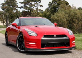 2013-nissan-gt-r-black-edition-qs-628.jpg