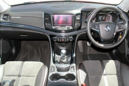 INTERIOR.jpg