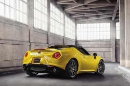 Alfa Romeo 4C Spider - 2015 - 02.jpg