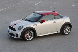 mini-reveals-sporty-2012-cooper-coupe-image-gallery_1.jpg