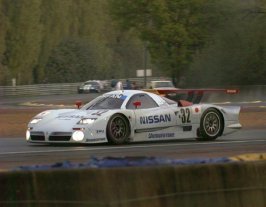 Nissan R390 GT1 ´98-10.jpg