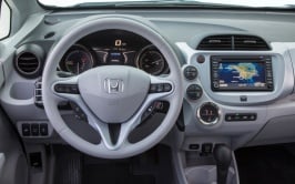 2013-honda-fit-ev-steering-wheel.jpg