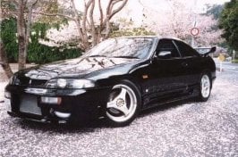 nissan skyline r33 black.jpg