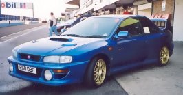 subaru impreza 22b-3.jpg