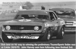 Bob_Jane_Camaro_John_Harvey_Torana_Calder_1972.jpg