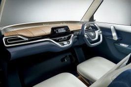 Suzuki-Mighty-Deck-Concept-interior-unveiled.jpg