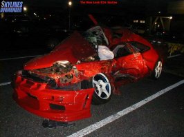 wrecked r34.jpg