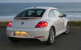 2013_volkswagen_beetle_australia_06-0215.jpg