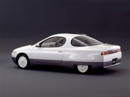 1991-Nissan-FEV-Concept-03.jpg