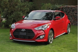 2013-hyundai-veloster_100393654_m.jpg