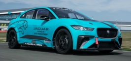 Jaguar I-PACE e-TROPHY 2018.jpg