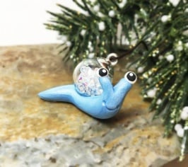 snail christmas.jpg