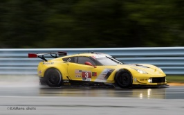 3 vette gtlm garcia magnussen 2 cpyrt.jpg