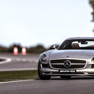 Mercedes_SLS_AMG_01.jpg