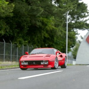 Ferrari_288_GTO_racetrack.jpg