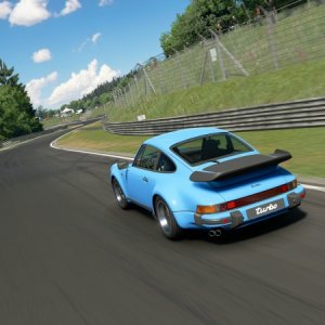 Porsche 930 Turbo - Nur North  2.jpg