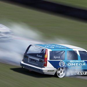 Screenshot_btcc_1994_volvo_850_estate_oulton_park_4-6-121-13-0-57.jpg