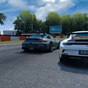 Screenshot_porsche_911_gt3_2022_acu_miami-bayside_22-6-121-22-4-41.jpg