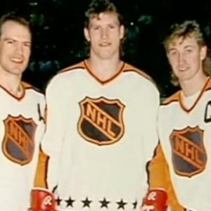 Probert with Gretzky & Messier