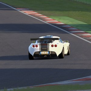 Screenshot_lotus_exige_scura_gt4_imola_8-0-122-18-41-14.jpg