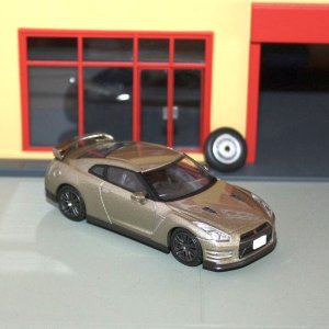 Nissan GT-R