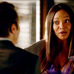 Castle 8x14 - Lanie Asks Ryan to Background Check a Guy