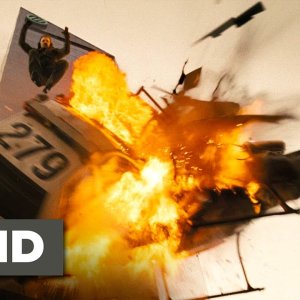 Live Free or Die Hard - Helicopter Meets Car (2007)