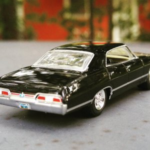 1/64 Greenlight: Supernatural 67 Impala