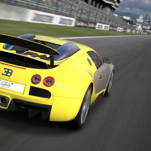 OOOHH BANANA~ Bugatti Veyron brings up the ante on the Grand Valley Speedway straight.