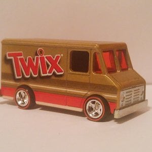 Hot Wheels: Twix Delivery