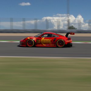 Momo Porsche At Suzuka 3