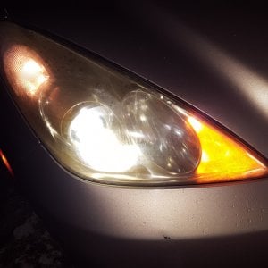 right headlight slimy