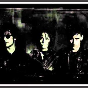 Black Rebel Motorcycle Club - Mama Taught Me Better