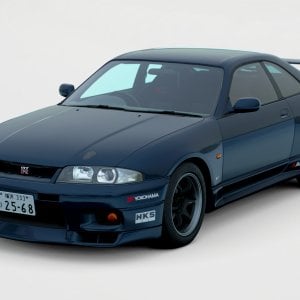 Hiroki Samatsu's R33 GT-R (Front 1/4)