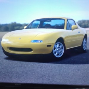 Mazda MX-5 yellow