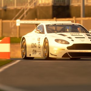 IonaGin_AMR_Vantage_GT3_4