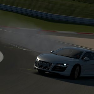 R8 (2)