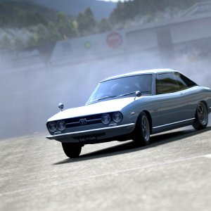 Isuzu117_TrialMountain_smoke_1.jpg