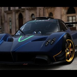 Zonda R full.jpg